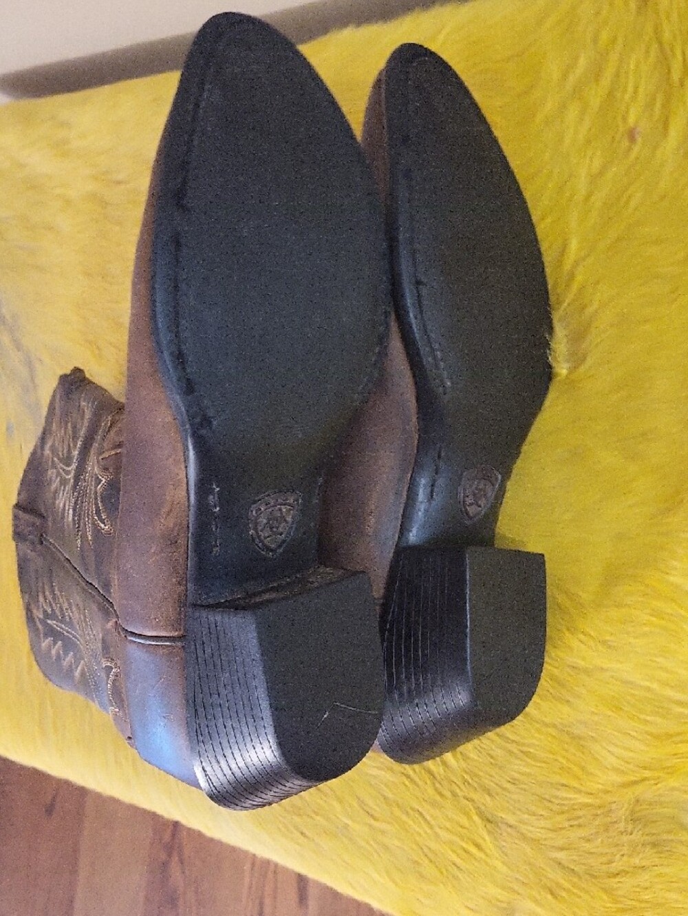 Ariat Chestnut Brown Leather Western Boots, Size 8 - Picture 9 of 10